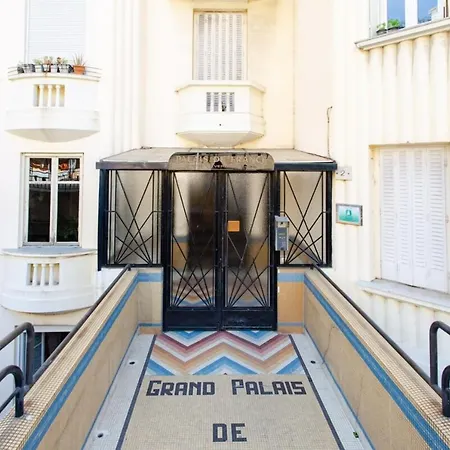 Cozy Furnished Studio Ideally Located In A Quiet Area In Center
