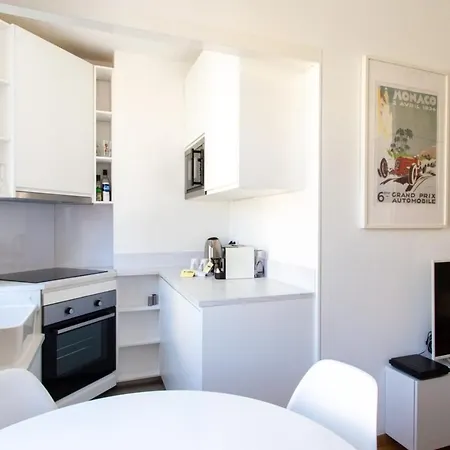 Cozy Furnished Studio Ideally Located In A Quiet Area In Center Apartment Beausoleil